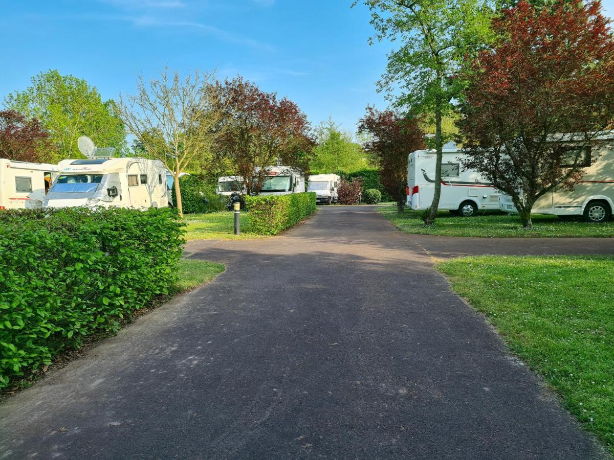 Resort & Camping - Val De Braye Bessé-sur-Braye Kültér fotó