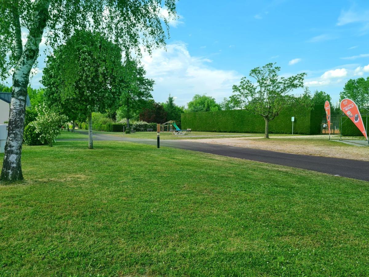 Resort & Camping - Val De Braye Bessé-sur-Braye Kültér fotó
